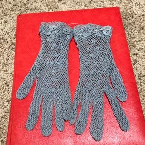 VINTAGE CROCHET GLOVES